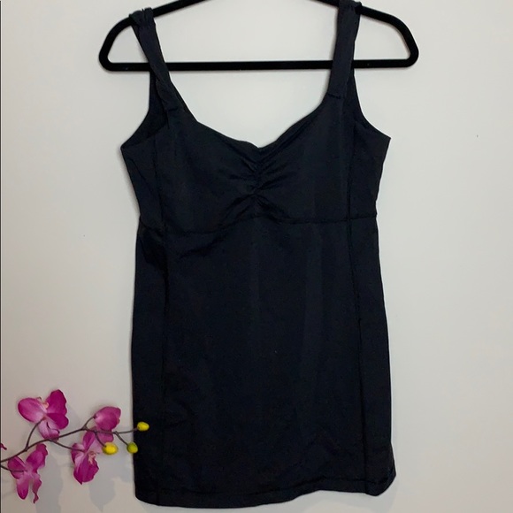 Lululemon Athletica Black tank bra attached